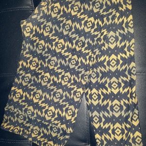 LuLaRoe TC Leggings - Dark Mustard and Black